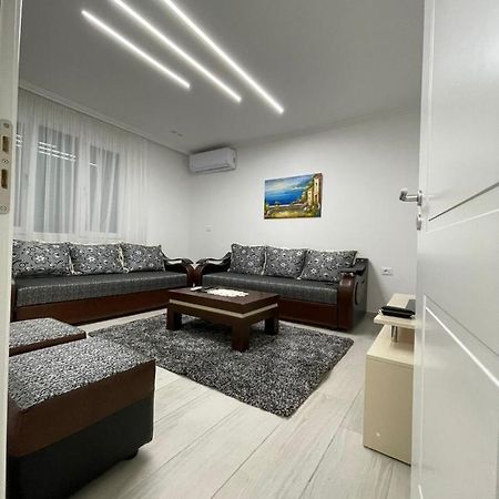 Tani Apartment 1 Shkodër Exterior foto